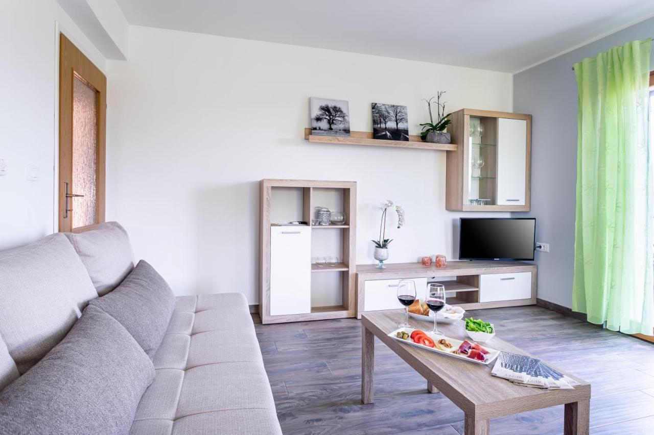 Apartman Volte Apartment Buzet Exterior foto